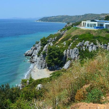 Comfortable Apartment Near The Central Beach Nea Skioni Exterior foto