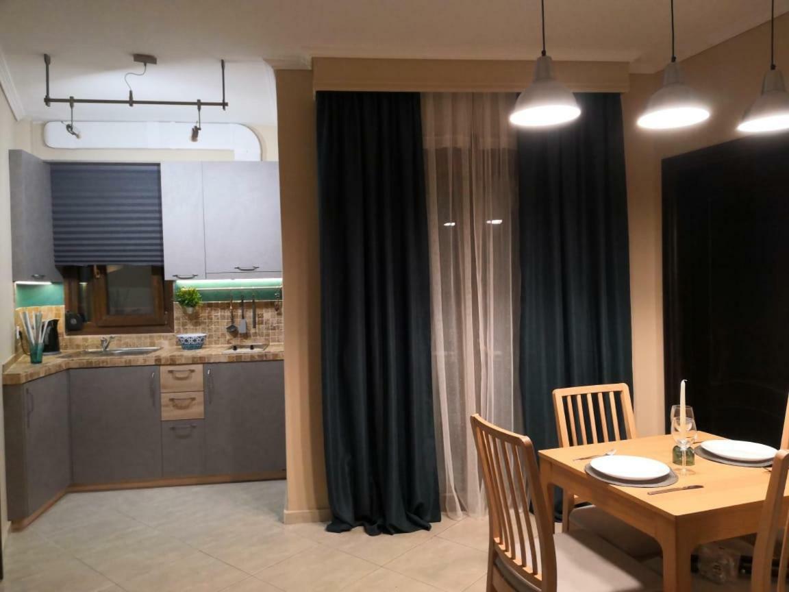 Comfortable Apartment Near The Central Beach Nea Skioni Exterior foto