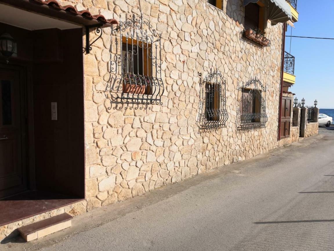 Comfortable Apartment Near The Central Beach Nea Skioni Exterior foto
